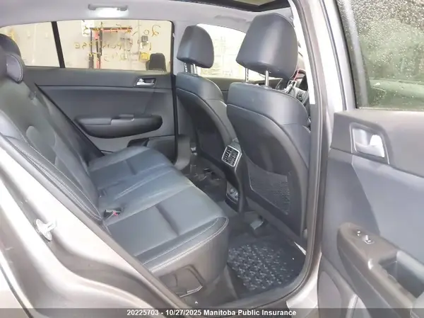 KNDPNCAC9H7242525 2017 KIA SPORTAGE - Image 8