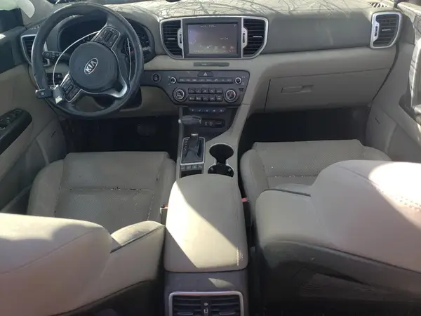 KNDPNCAC9H7264315 2017 KIA SPORTAGE - Image 8