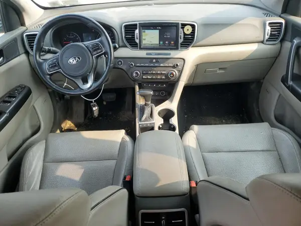 KNDPNCAC9H7284614 2017 KIA SPORTAGE - Image 8
