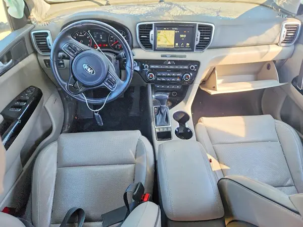KNDPNCAC9J7359950 2018 KIA SPORTAGE - Image 8