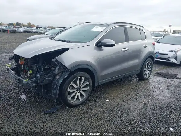 KNDPNCAC9J7365960 2018 KIA SPORTAGE - Image 2