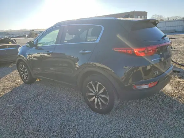 KNDPNCAC9J7374108 2018 KIA SPORTAGE - Image 2