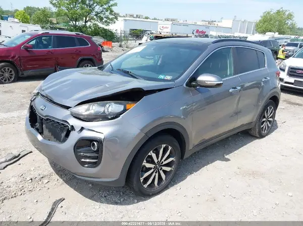 KNDPNCAC9J7400836 2018 KIA SPORTAGE - Image 2