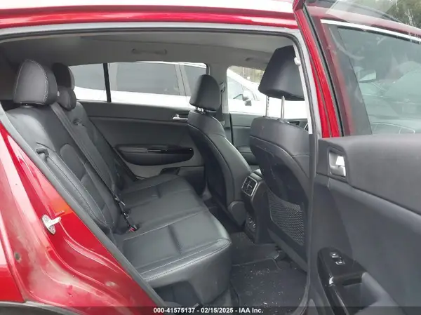 KNDPNCAC9J7404806 2018 KIA SPORTAGE - Image 8