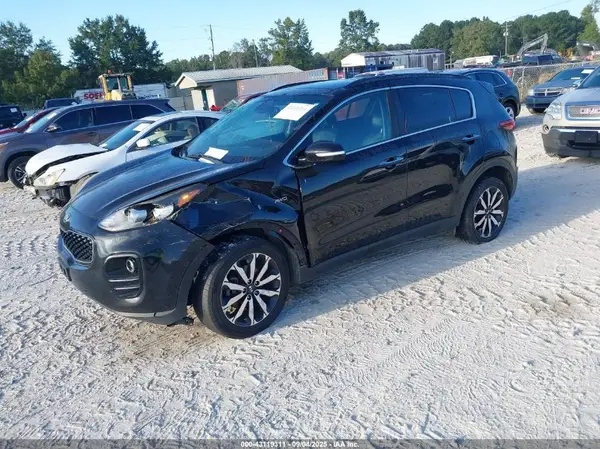KNDPNCAC9J7425333 2018 KIA SPORTAGE - Image 2