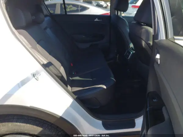 KNDPNCAC9K7611133 2019 KIA SPORTAGE - Image 8
