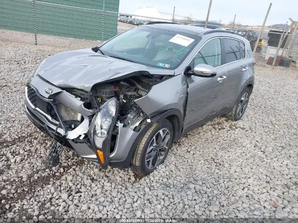 KNDPNCAC9L7637992 2020 KIA SPORTAGE - Image 2