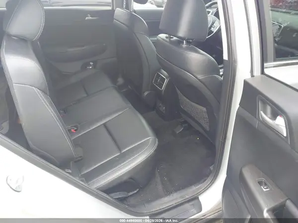 KNDPNCACXH7032337 2017 KIA SPORTAGE - Image 8