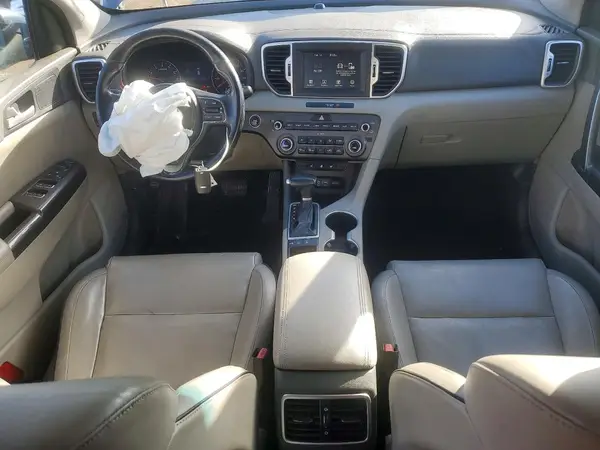 KNDPNCACXH7072708 2017 KIA SPORTAGE - Image 8
