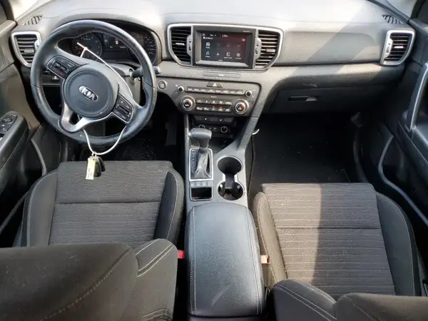 KNDPNCACXH7093445 2017 KIA SPORTAGE - Image 8