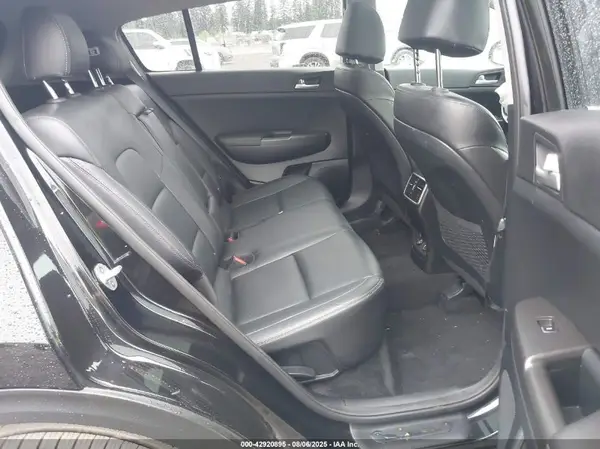 KNDPNCACXH7129778 2017 KIA SPORTAGE - Image 8