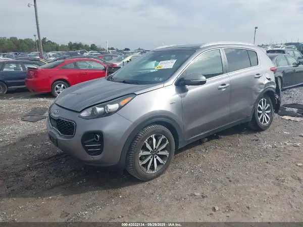 KNDPNCACXH7137282 2017 KIA SPORTAGE - Image 2