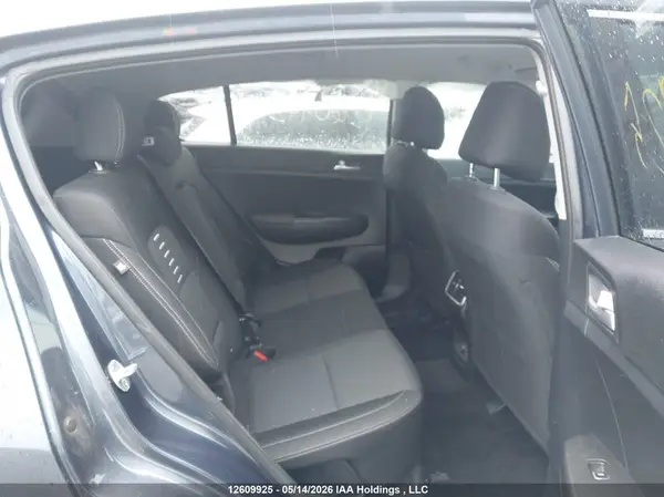 KNDPNCACXH7146726 2017 KIA SPORTAGE - Image 8