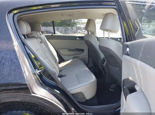 KNDPNCACXH7153756 2017 KIA SPORTAGE - Image 8