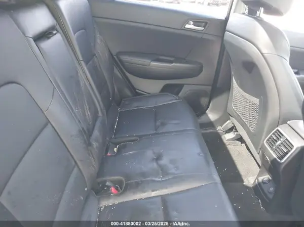 KNDPNCACXH7173912 2017 KIA SPORTAGE - Image 8