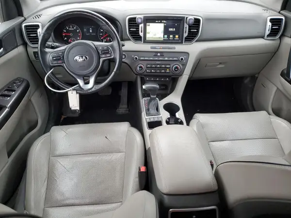 KNDPNCACXH7204284 2017 KIA SPORTAGE - Image 8