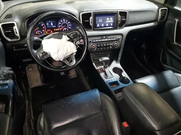 KNDPNCACXH7208724 2017 KIA SPORTAGE - Image 8