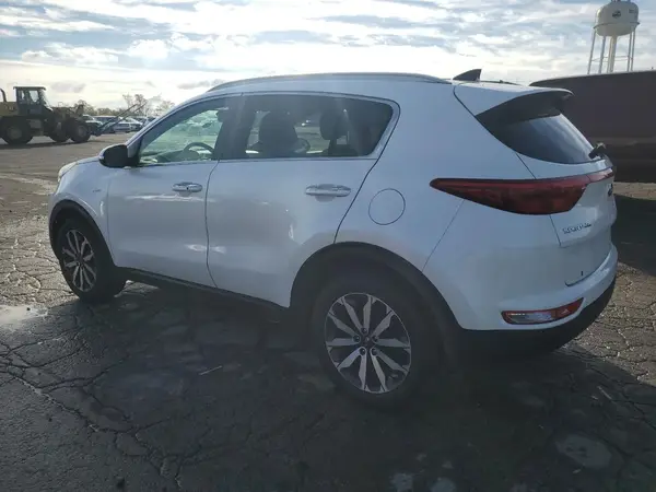 KNDPNCACXH7261357 2017 KIA SPORTAGE - Image 2