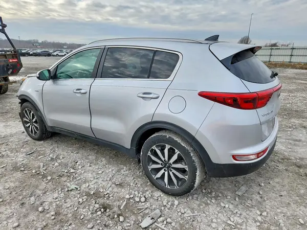 KNDPNCACXH7269586 2017 KIA SPORTAGE - Image 2