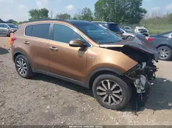 KNDPNCACXJ7318677 2018 KIA SPORTAGE