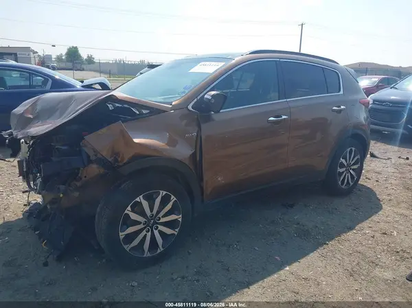 KNDPNCACXJ7318677 2018 KIA SPORTAGE - Image 2