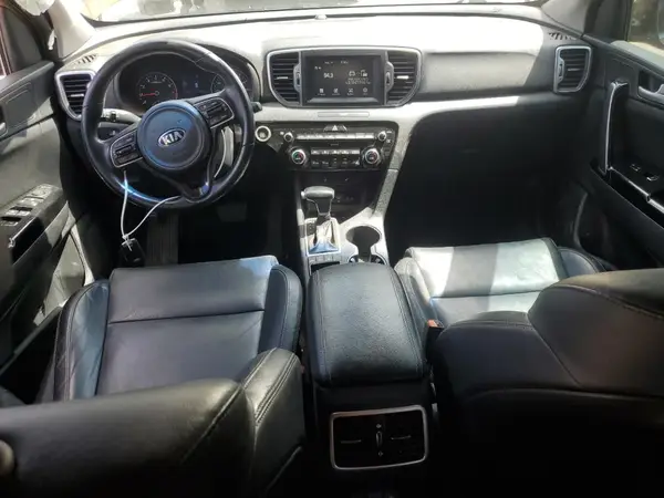 KNDPNCACXJ7321241 2018 KIA SPORTAGE - Image 8