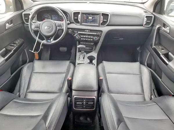 KNDPNCACXJ7392391 2018 KIA SPORTAGE - Image 8