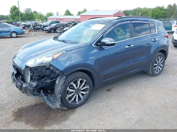 KNDPNCACXJ7401834 2018 KIA SPORTAGE - Image 2