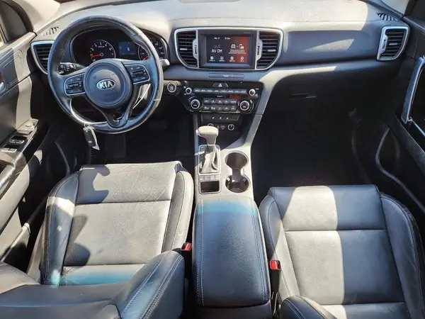 KNDPNCACXJ7404555 2018 KIA SPORTAGE - Image 8