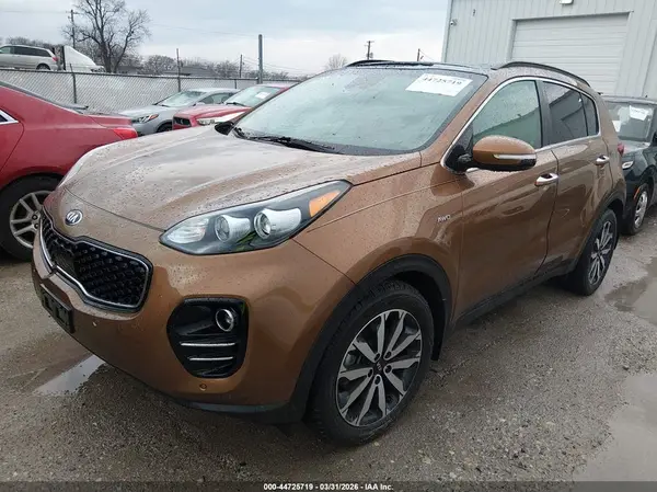 KNDPNCACXJ7407519 2018 KIA SPORTAGE - Image 2