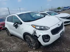 KNDPNCACXJ7409142 2018 KIA SPORTAGE