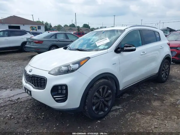 KNDPNCACXJ7409142 2018 KIA SPORTAGE - Image 2