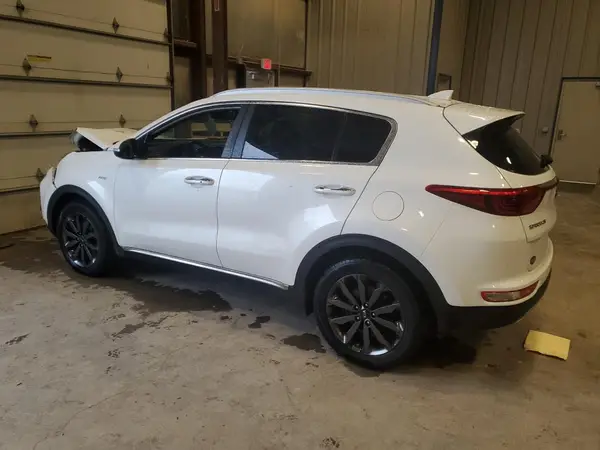 KNDPNCACXJ7441864 2018 KIA SPORTAGE - Image 2