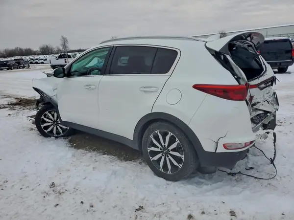 KNDPNCACXJ7457112 2018 KIA SPORTAGE - Image 2