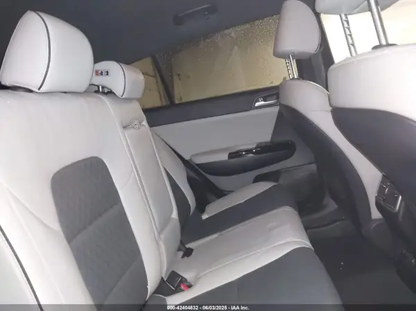 KNDPNCACXJ7472709 2018 KIA SPORTAGE - Image 8
