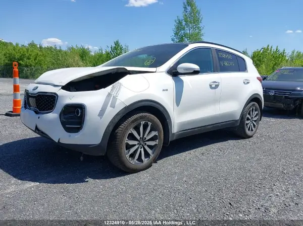 KNDPNCACXJ7482723 2018 KIA SPORTAGE - Image 2