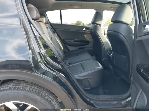 KNDPNCACXN7009717 2022 KIA SPORTAGE - Image 8