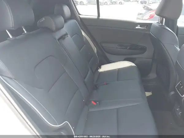KNDPR3A60N7007425 2022 KIA SPORTAGE - Image 8