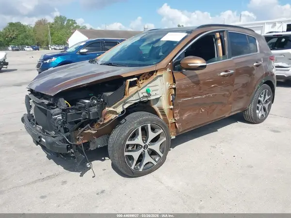 KNDPR3A61J7396764 2018 KIA SPORTAGE - Image 2