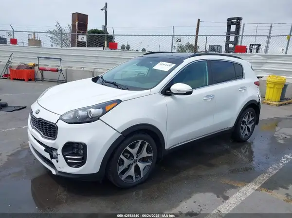 KNDPR3A62J7378922 2018 KIA SPORTAGE - Image 2