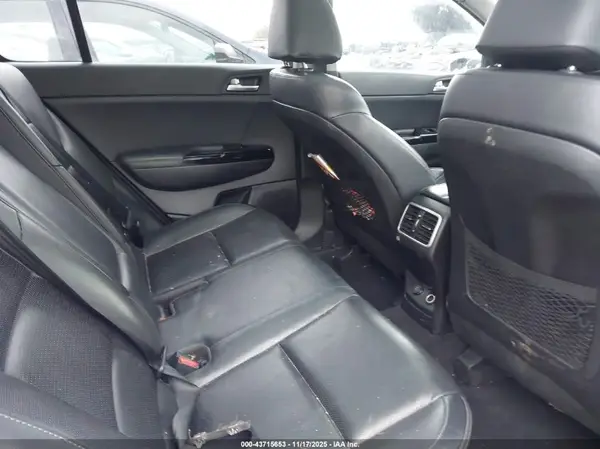KNDPR3A64H7216008 2017 KIA SPORTAGE - Image 8