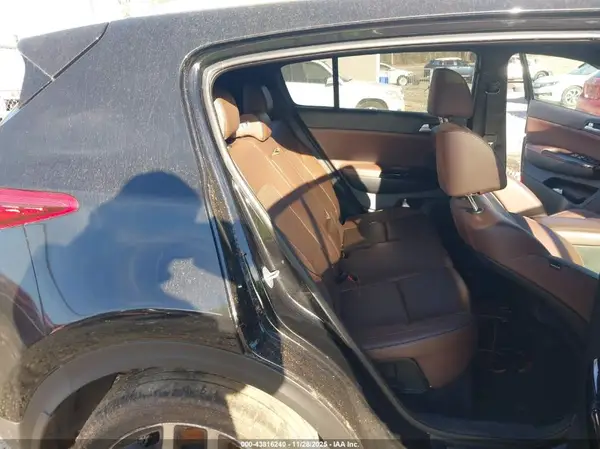 KNDPR3A65H7047200 2017 KIA SPORTAGE - Image 8