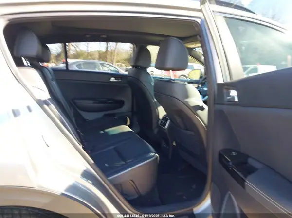 KNDPR3A65M7910507 2021 KIA SPORTAGE - Image 8