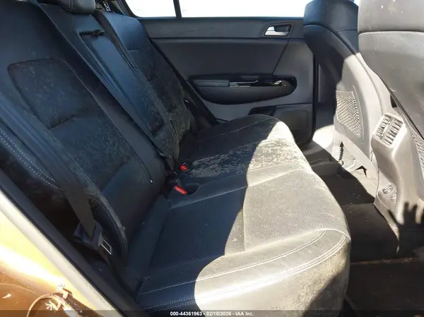 KNDPR3A67H7097225 2017 KIA SPORTAGE - Image 8