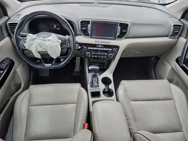 KNDPR3A69H7203707 2017 KIA SPORTAGE - Image 8
