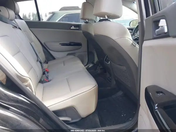 KNDPR3A6XH7264872 2017 KIA SPORTAGE - Image 8