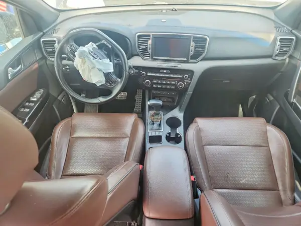 KNDPRCA60H7046892 2017 KIA SPORTAGE - Image 8