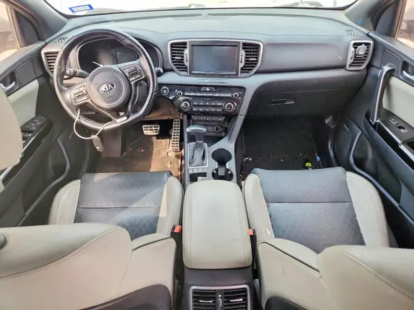 KNDPRCA60H7182570 2017 KIA SPORTAGE - Image 8