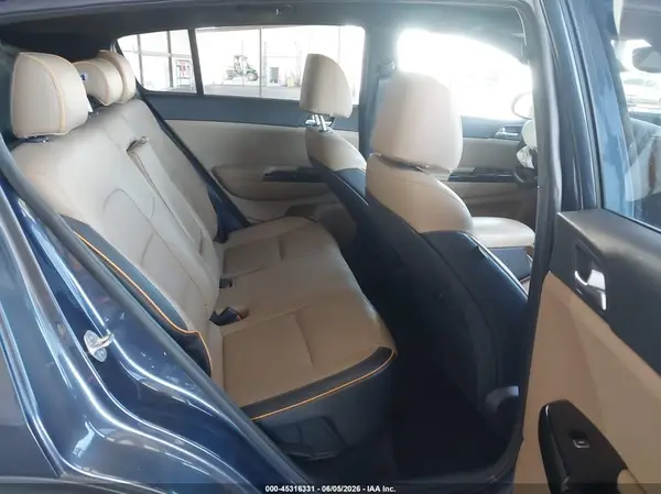 KNDPRCA60H7208763 2017 KIA SPORTAGE - Image 8