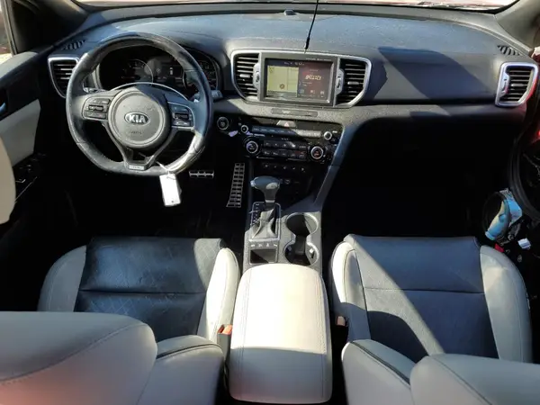 KNDPRCA60H7240001 2017 KIA SPORTAGE - Image 8